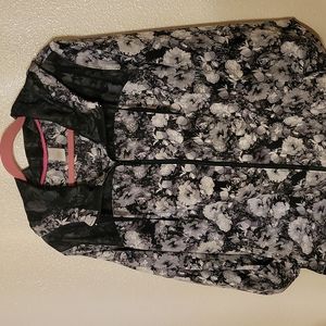 LIVI Active Hooded Jacket Shell Size 26/28 Black/White Flower Print Zippered